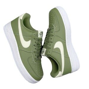 Nike Air Force 1 '07 Next Nature Women's Size 6 Green White Sneakers HF5062-386